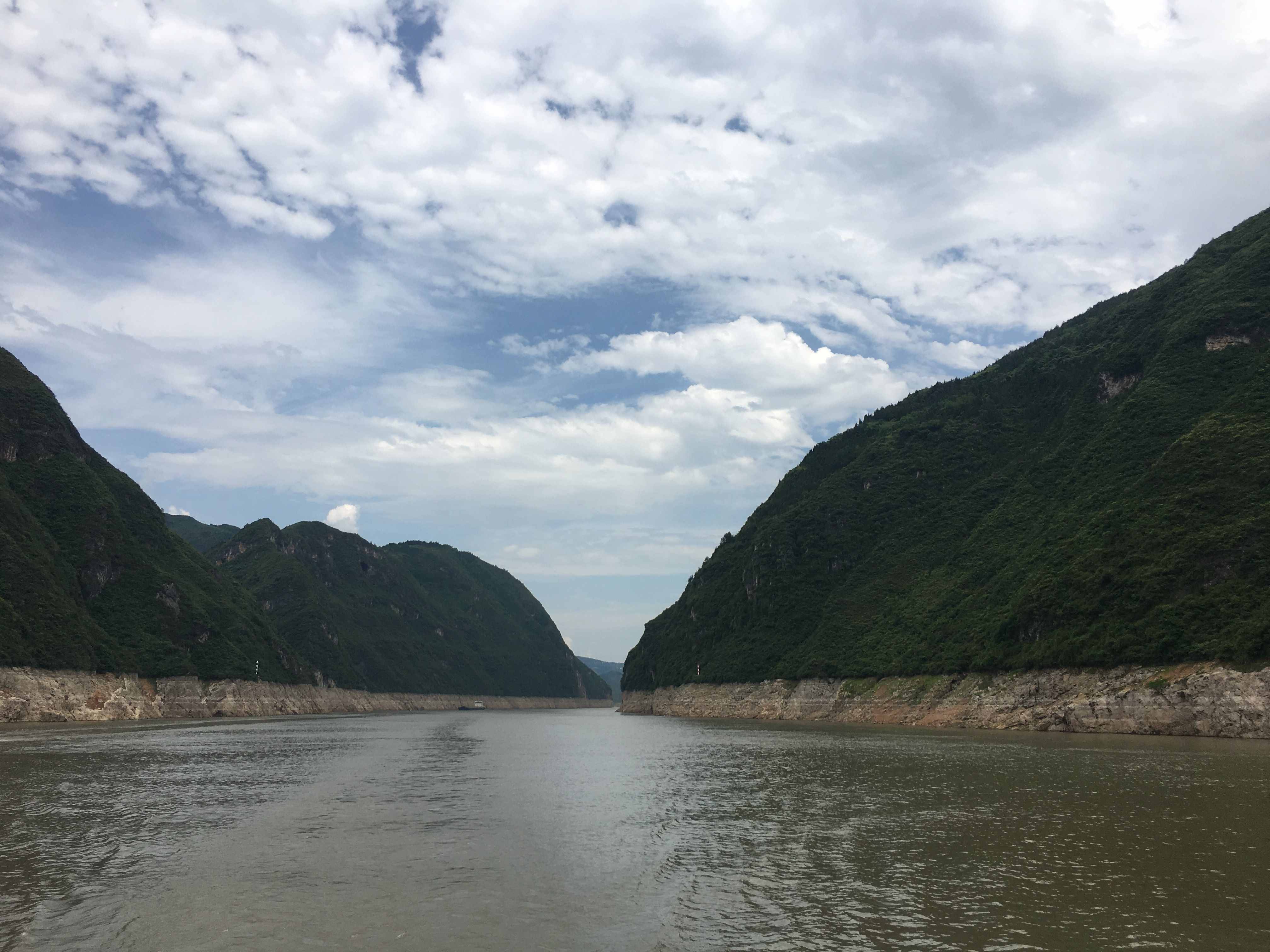 {線上娛樂}(长江三峡大坝旅游景点)